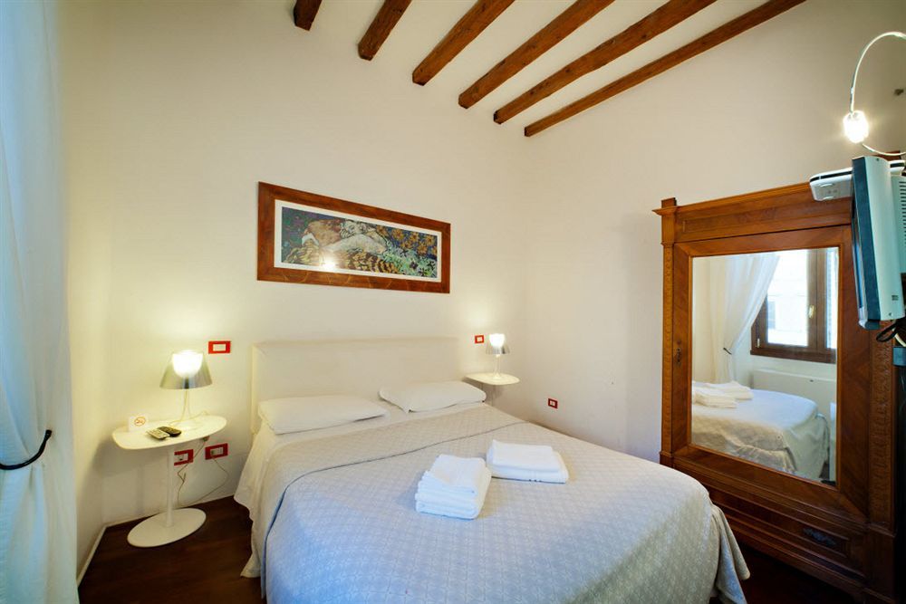 B&B Suburbe Rome Buitenkant foto